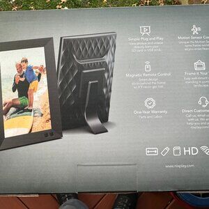 NIXPLAY 8 INCH BLACK DIGITAL PHOTO FRAME